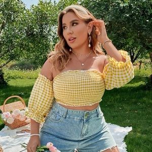 💎NWOT Shein yellow plaid crop top